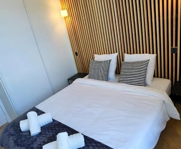 Piscine Et Jacuzzi Loft Ravissant Dans Maison Basque *