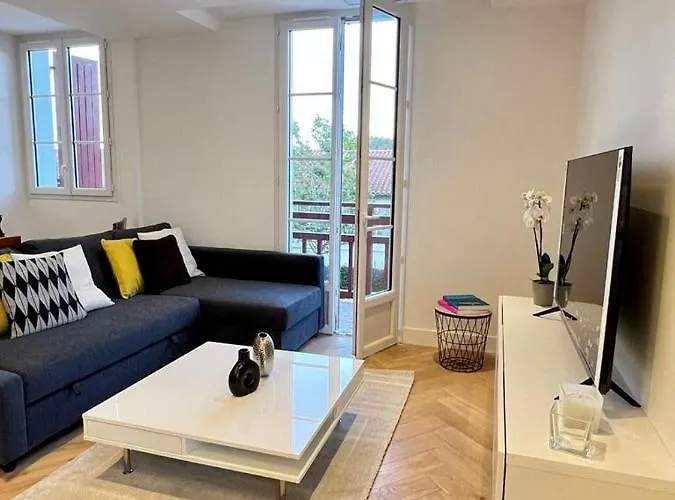 Piscine Et Jacuzzi Loft Ravissant Dans Maison Basque